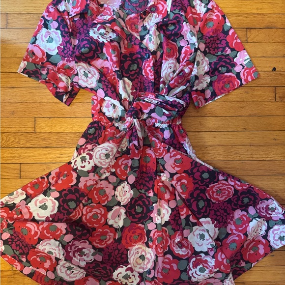 kate spade Dresses & Skirts - Floral Kate Spade Dress in Red and Pink